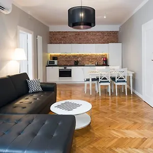  Appartamento Florianska Deluxe With Air Condition